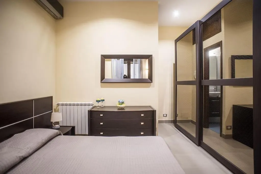 Domus Ameliae Cozy And Charming Apt At Cathedral Apartment Palermo