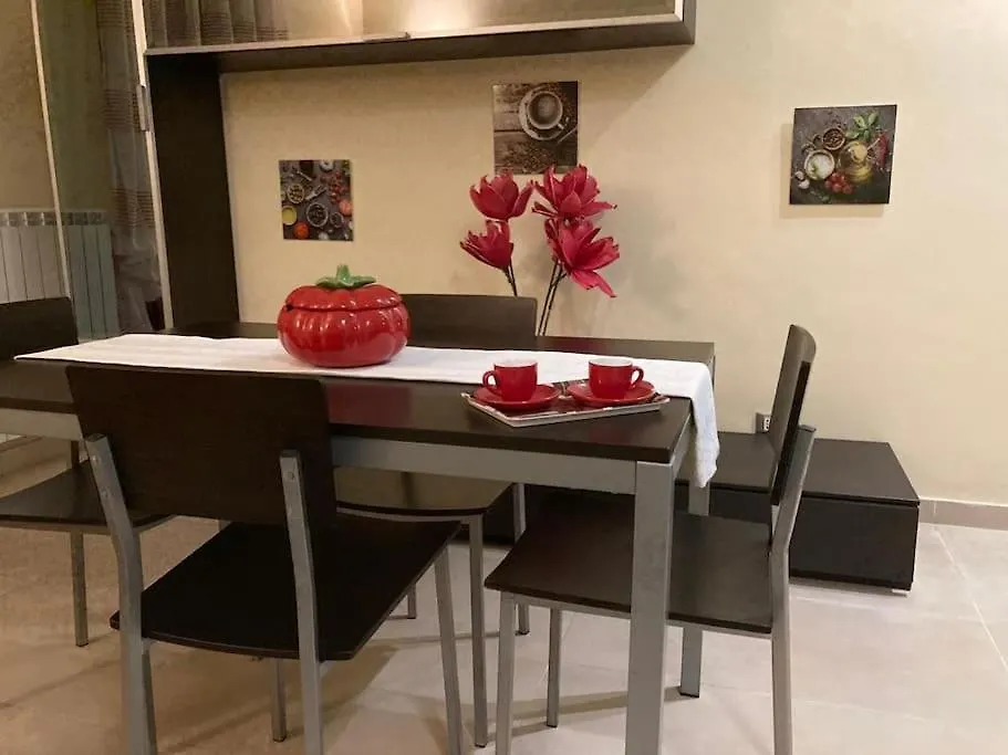 Апартаменты Domus Ameliae Cozy And Charming Apt At Cathedral Палермо