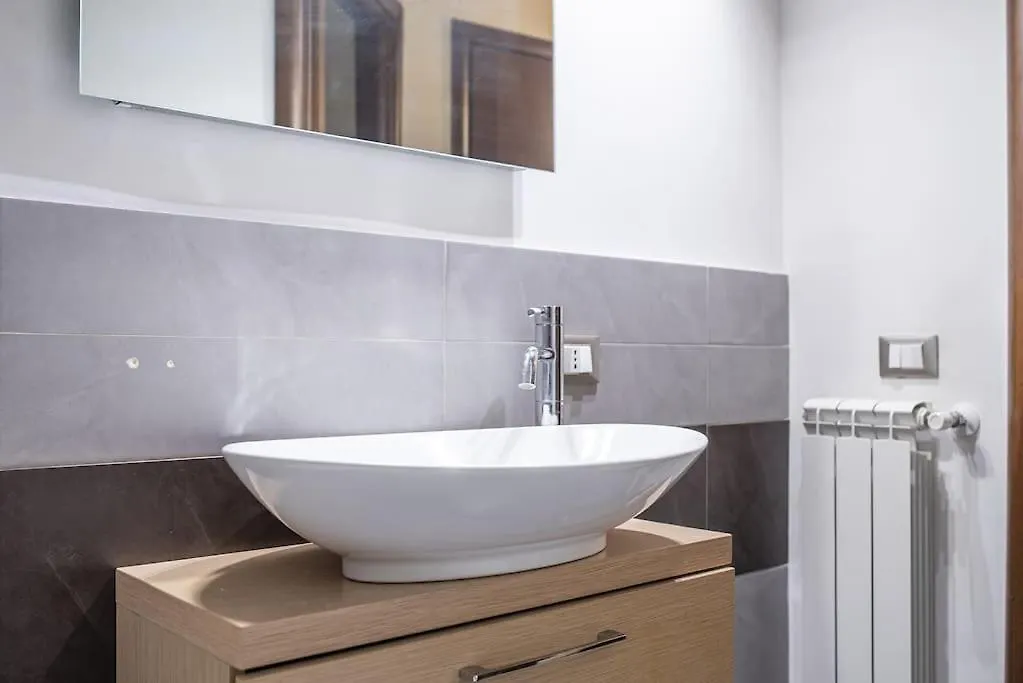 Апартаменты Domus Ameliae Cozy And Charming Apt At Cathedral Палермо