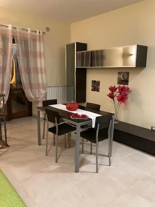 Апартаменты Domus Ameliae Cozy And Charming Apt At Cathedral Палермо