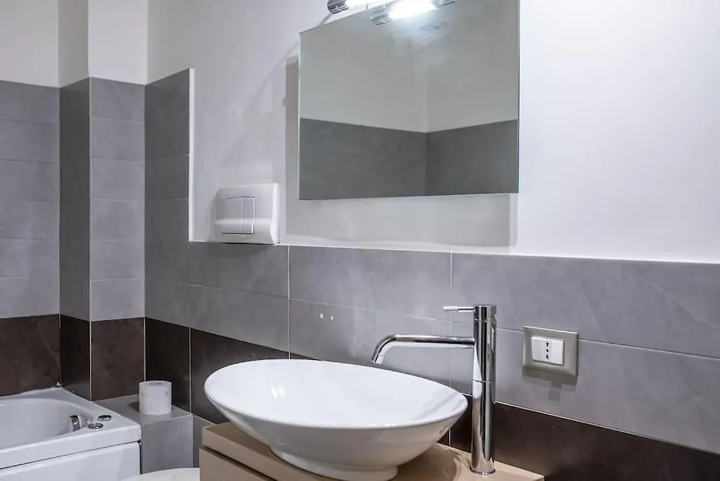 Domus Ameliae Cozy And Charming Apt At Cathedral Apartment Palermo 0*,  Italy